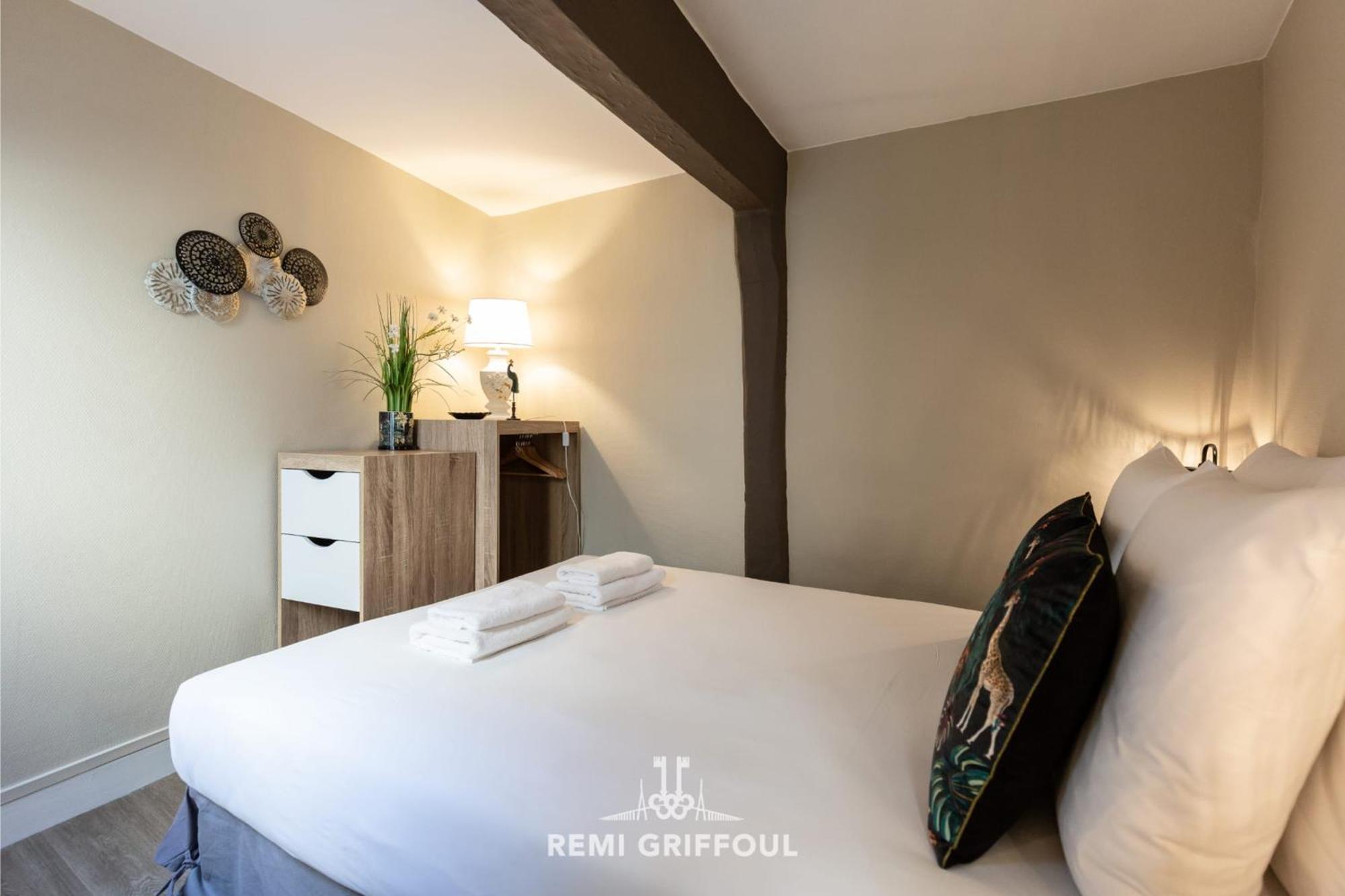 הונפלר Emeraude Cozy Nest 3 Heart Of Historic District 2 Guests מראה חיצוני תמונה